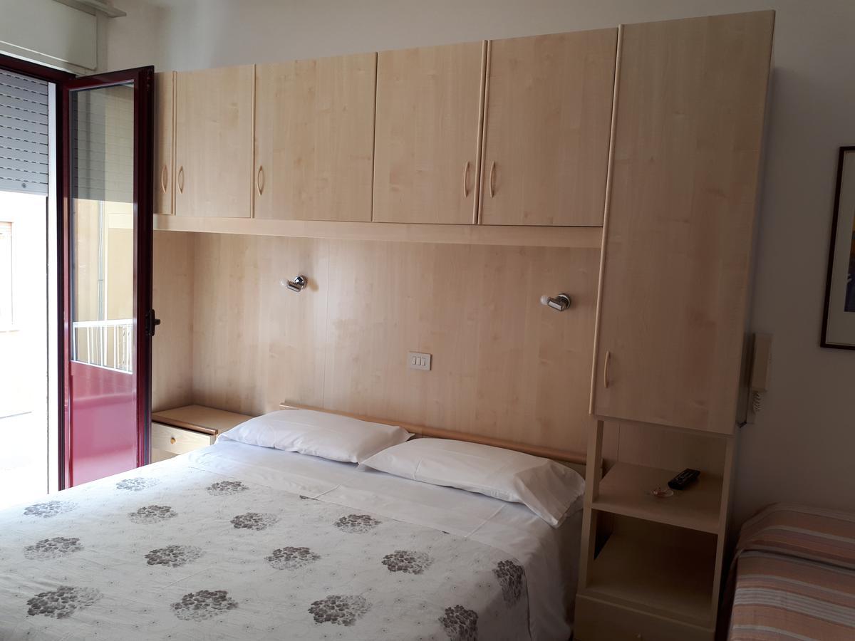 Hotel Villa Dina Lido di Jesolo Eksteriør bilde
