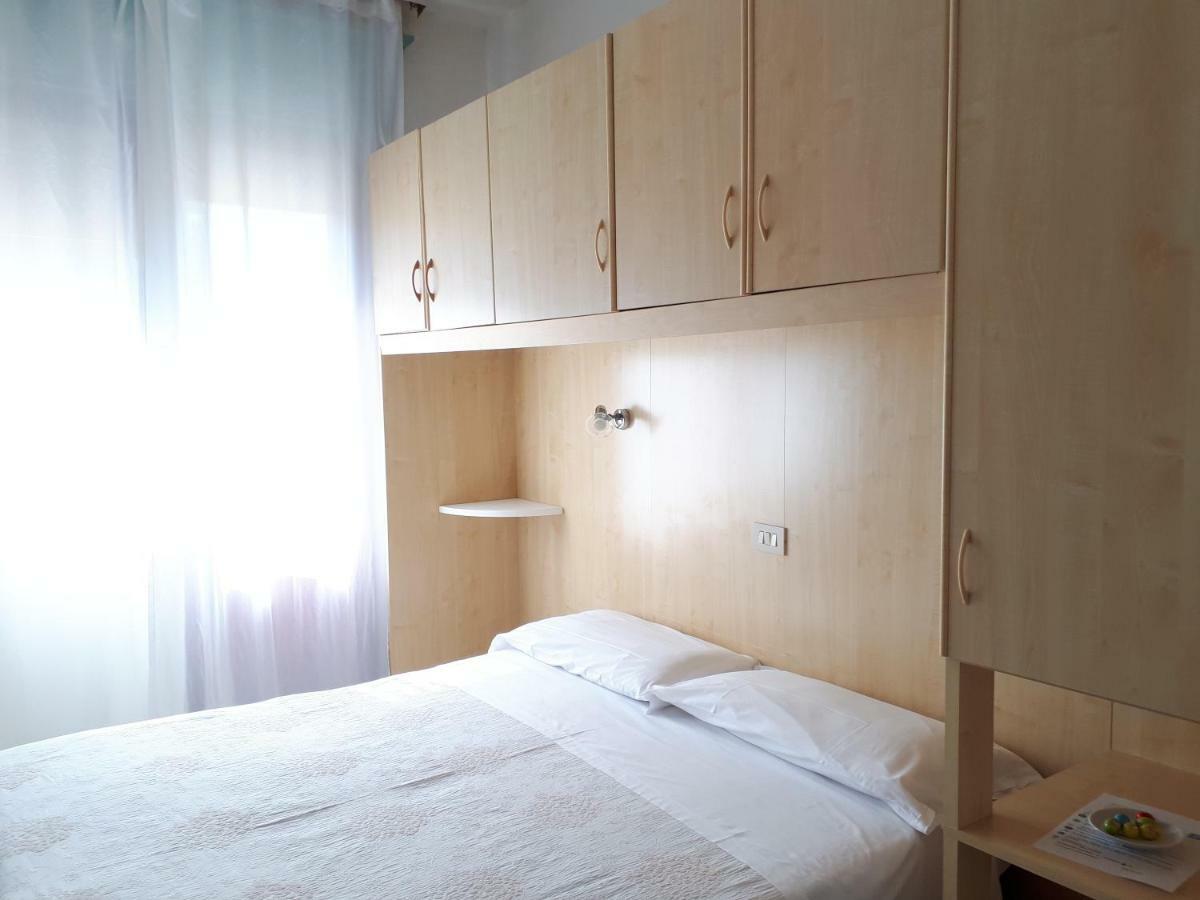 Hotel Villa Dina Lido di Jesolo Eksteriør bilde