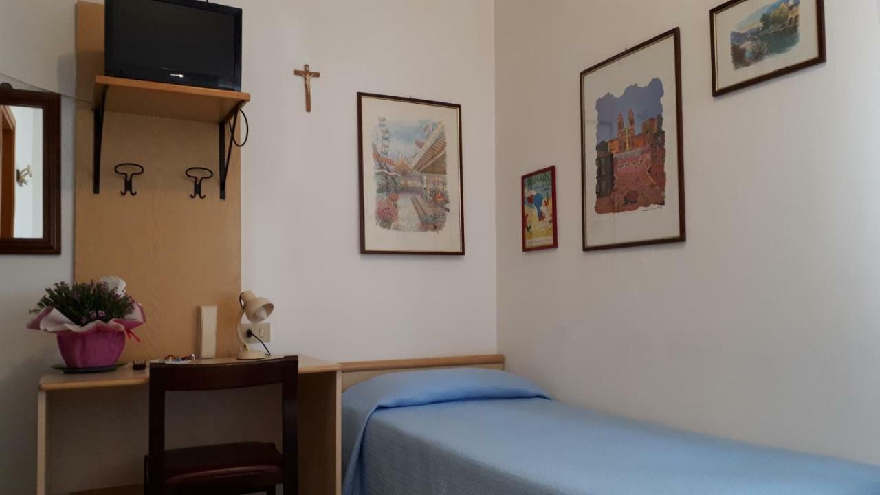 Hotel Villa Dina Lido di Jesolo Eksteriør bilde