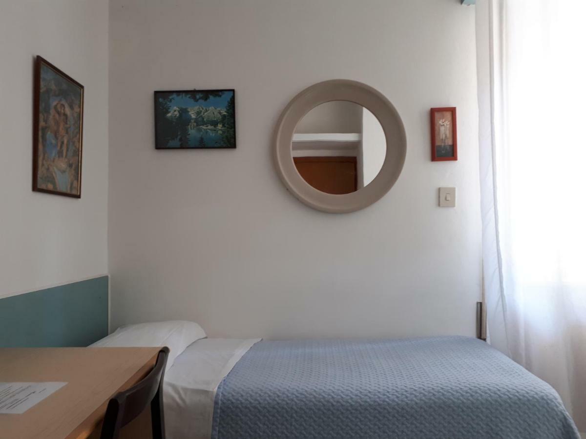 Hotel Villa Dina Lido di Jesolo Eksteriør bilde