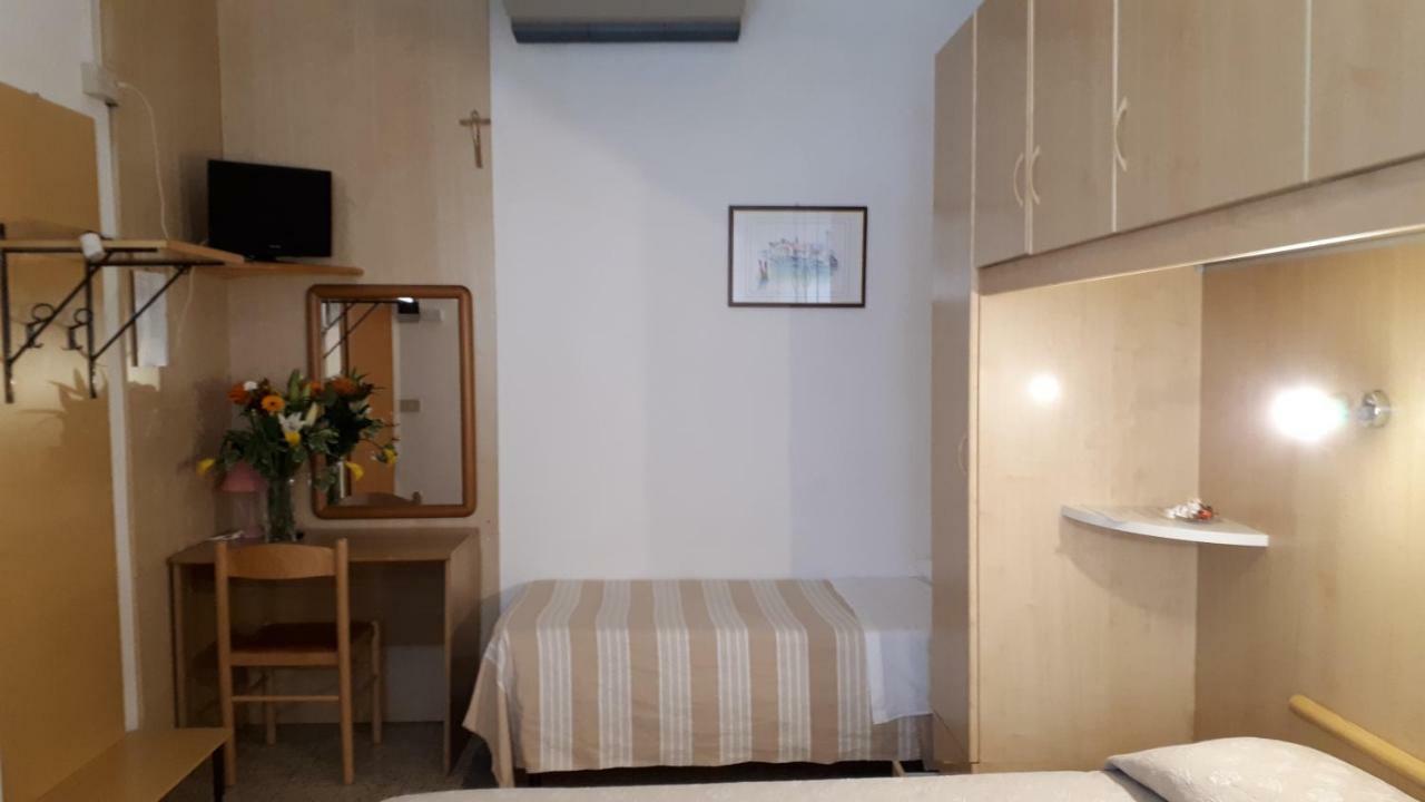Hotel Villa Dina Lido di Jesolo Eksteriør bilde
