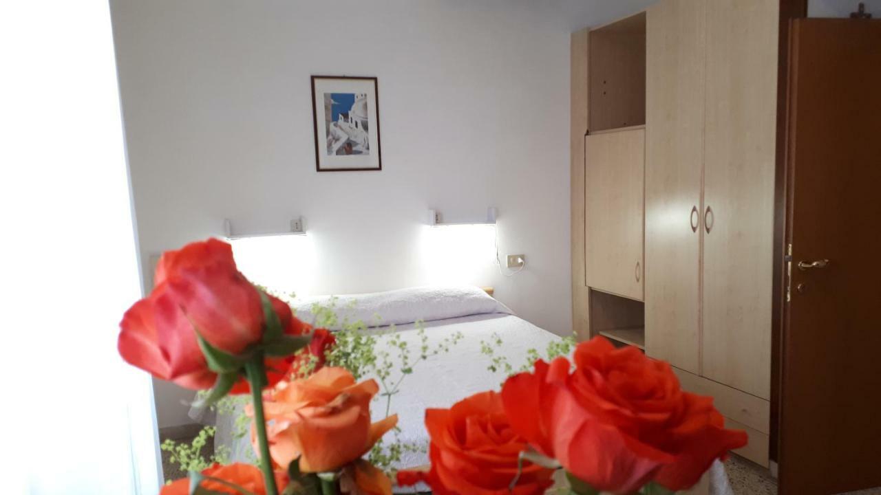 Hotel Villa Dina Lido di Jesolo Eksteriør bilde