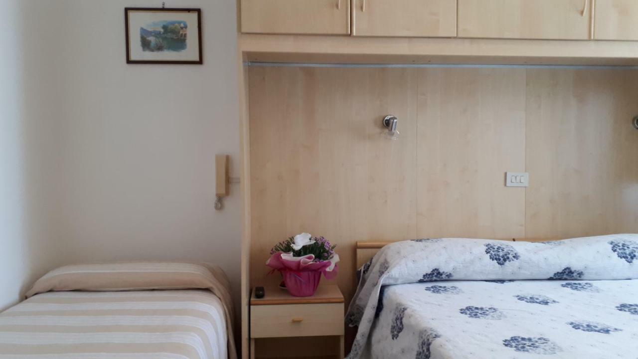 Hotel Villa Dina Lido di Jesolo Eksteriør bilde