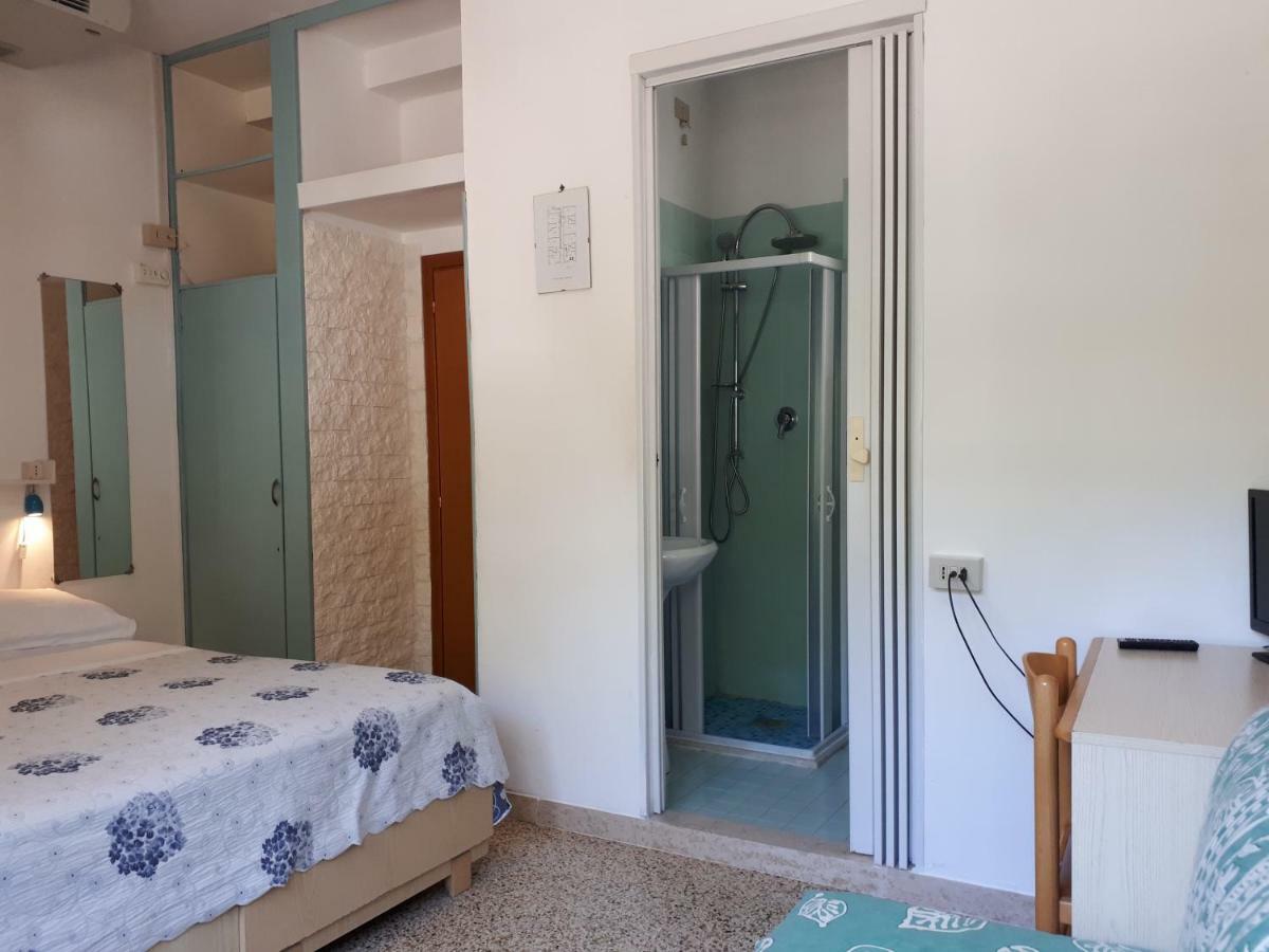 Hotel Villa Dina Lido di Jesolo Eksteriør bilde