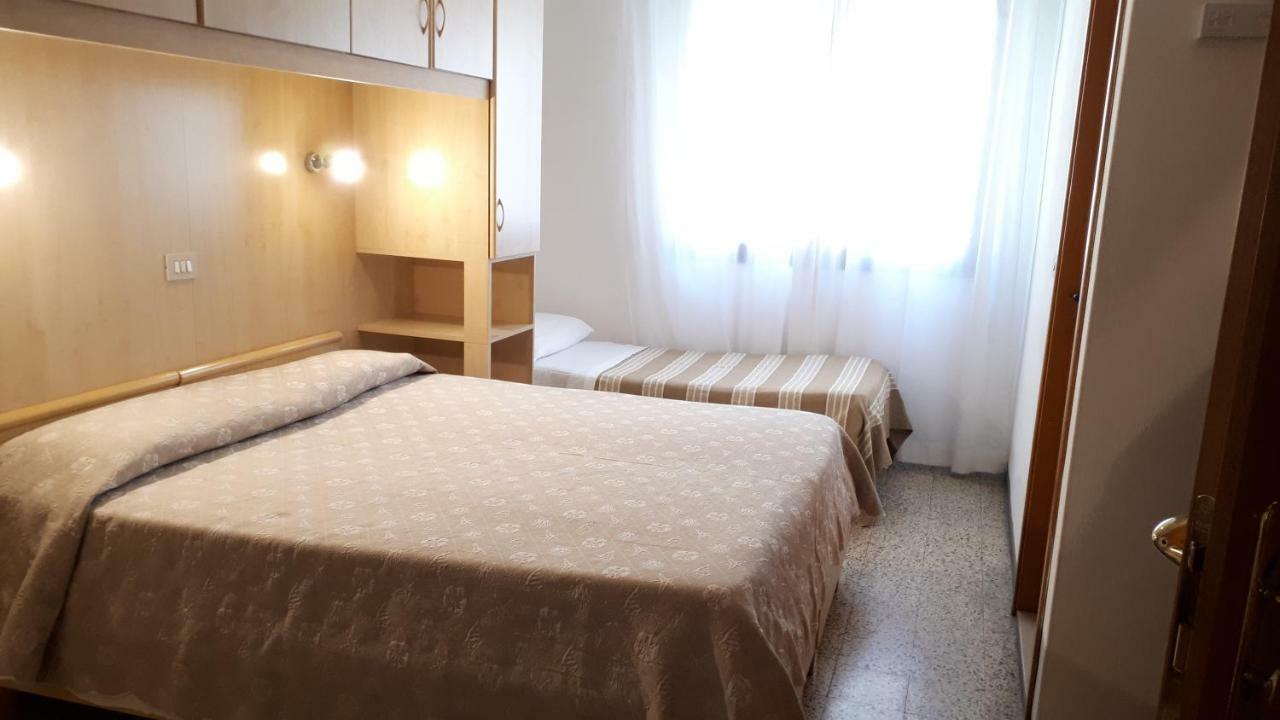 Hotel Villa Dina Lido di Jesolo Eksteriør bilde