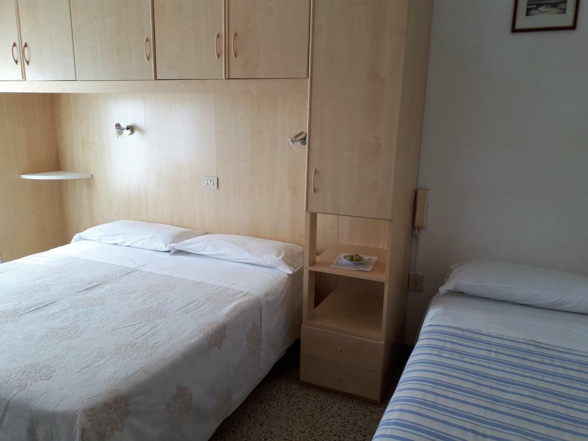 Hotel Villa Dina Lido di Jesolo Eksteriør bilde