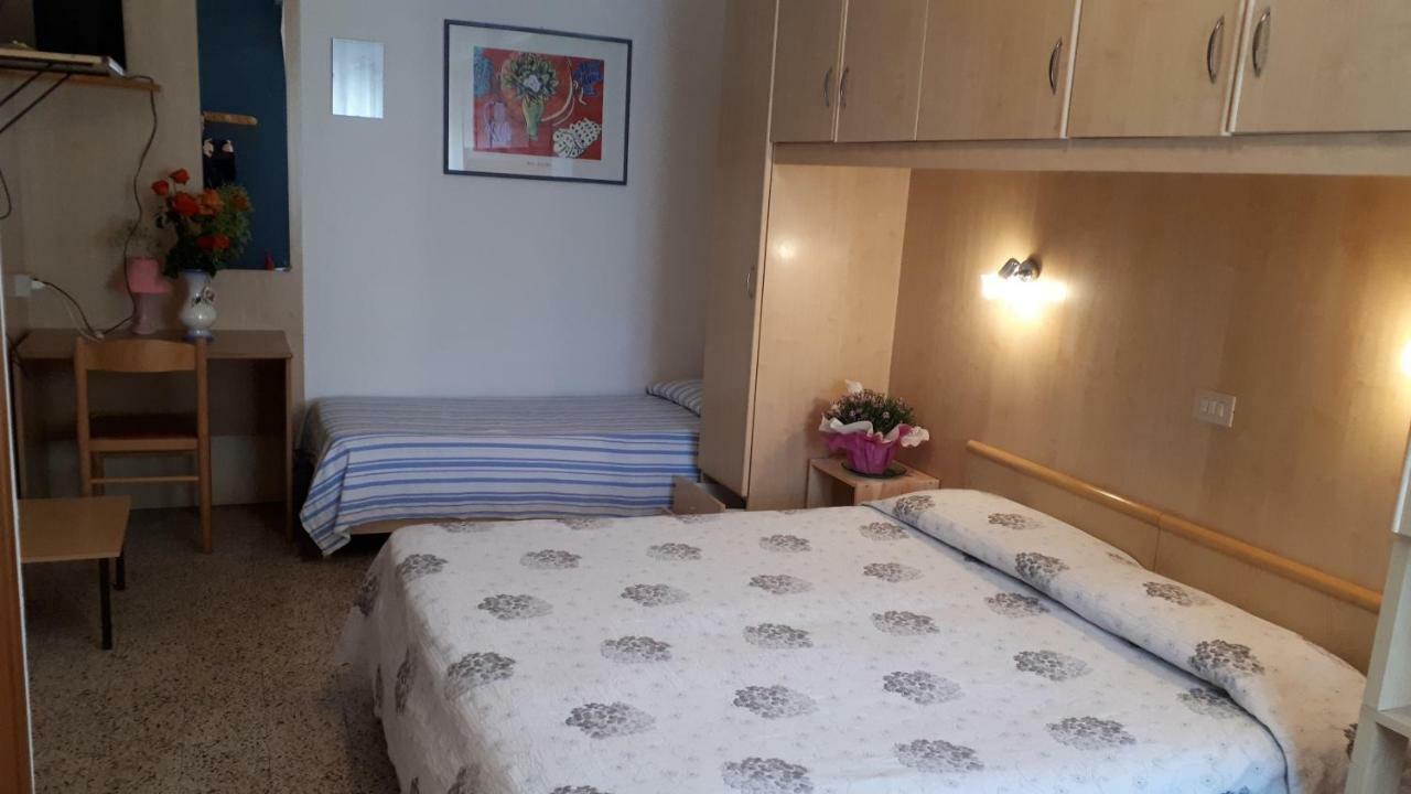 Hotel Villa Dina Lido di Jesolo Eksteriør bilde